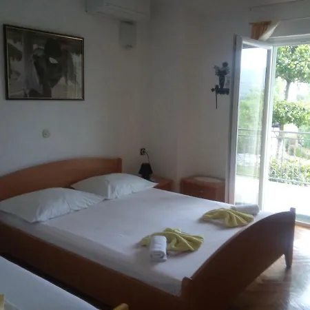 Apartment Comfortable Bedroom Ploce (Dubrovnik-Neretva)